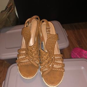 Madden girl sandals